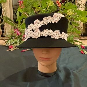 🚨LAST ONE🚨 Elegant Black Hat with White Lace Detail